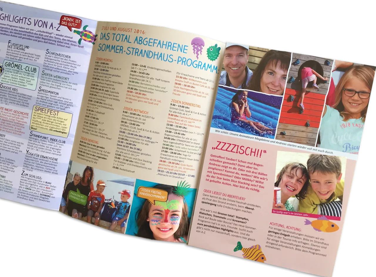 Innenseite des Sommer-Programms mit Kinderfotos
